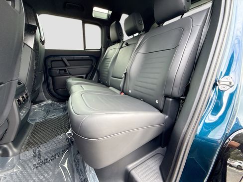 New 2026 Land Rover Defender 110 OCTA AWD/4WD image 20