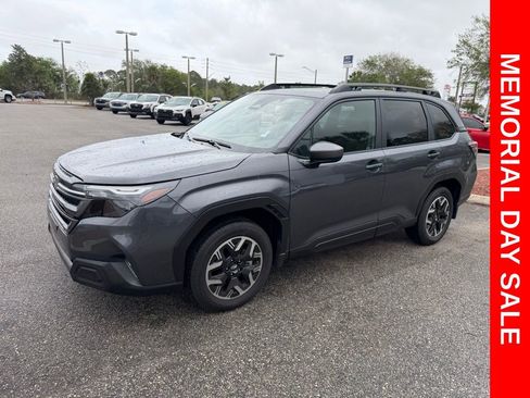 Used 2025 Subaru Forester Premium w/ Protection Package AWD/4WD image 13