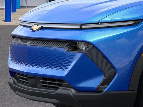 New 2026 Chevrolet Equinox EV LT image 14