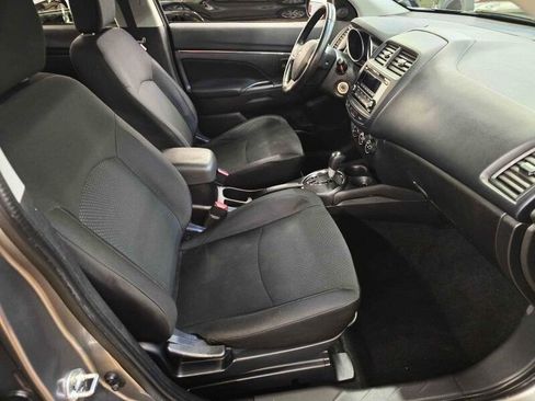 Used 2015 Mitsubishi Outlander Sport ES image 5