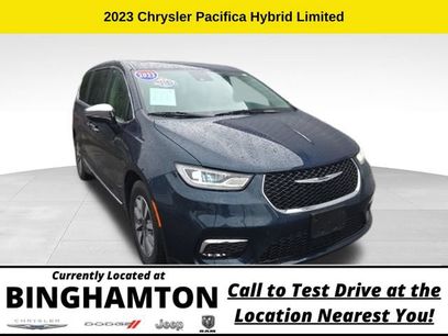Used 2023 Chrysler Pacifica Limited
