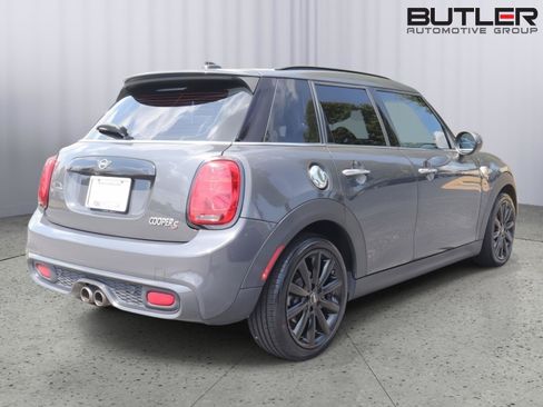 Used 2019 MINI Cooper S FWD image 6