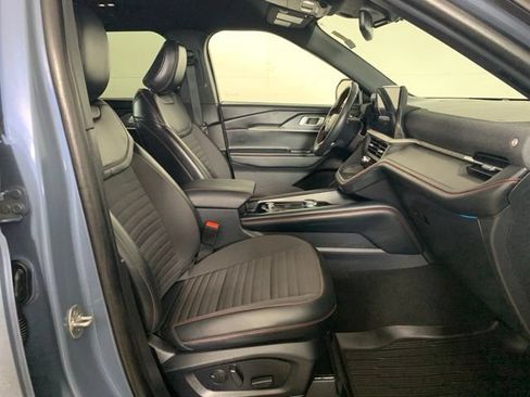 Used 2025 Ford Explorer ST-Line w/ Premium Package AWD/4WD image 21
