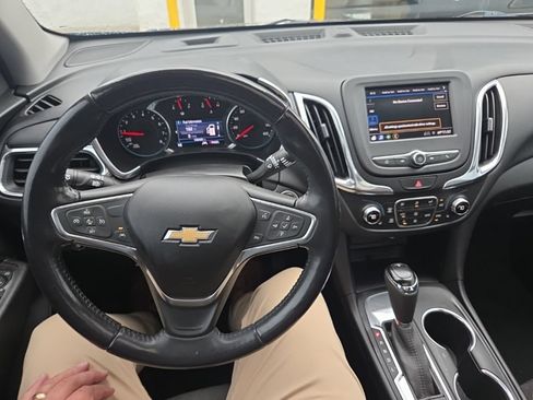 Used 2020 Chevrolet Equinox LT FWD image 21
