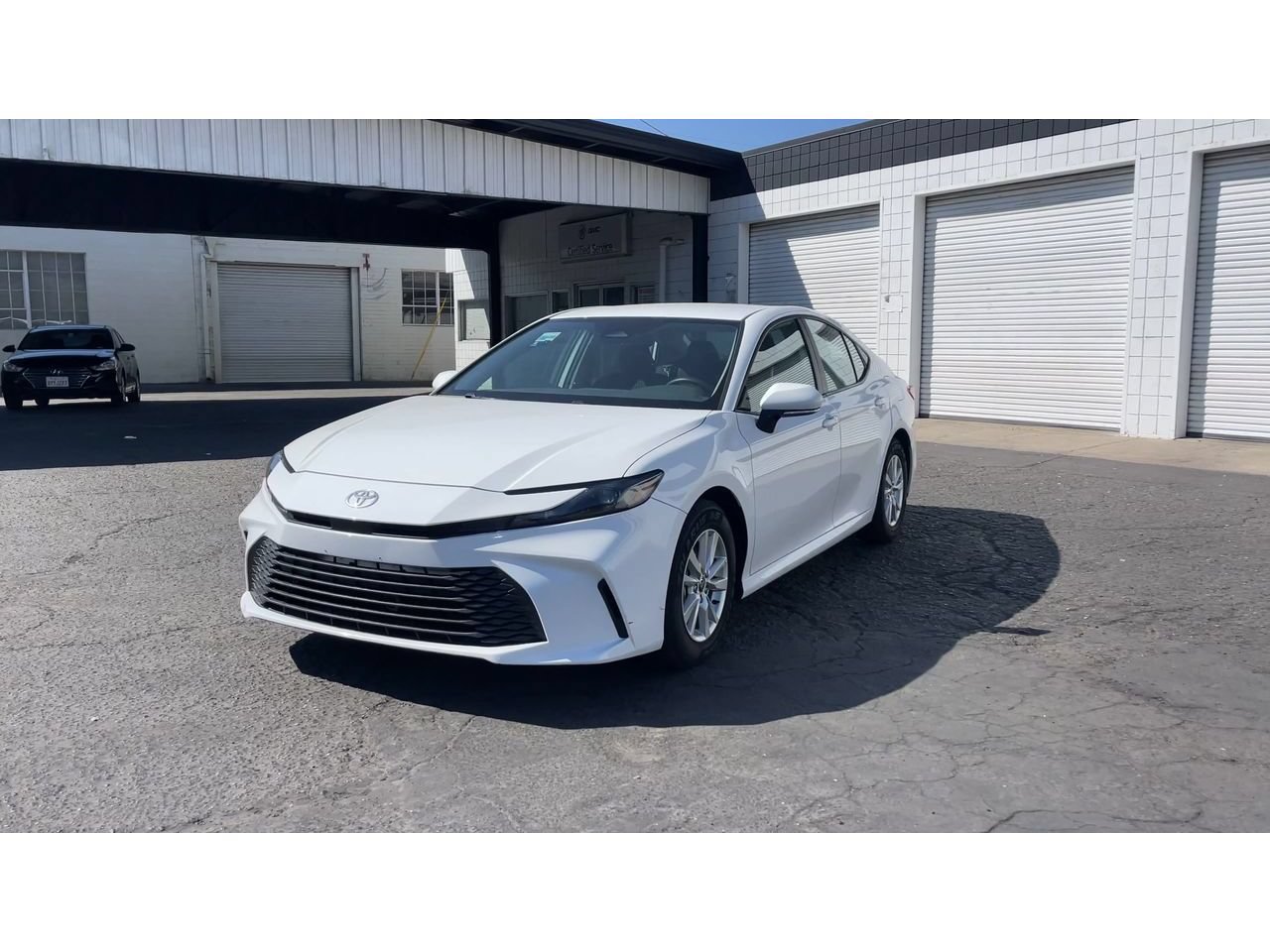 Used 2025 Toyota Camry LE w/ Convenience Package FWD image 6