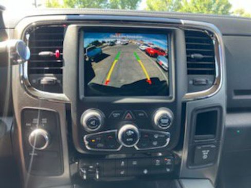 Used 2018 RAM 2500 Big Horn w/ Sport Appearance Group image 14