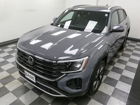 New 2026 Volkswagen Atlas Cross Sport SE AWD/4WD image 6