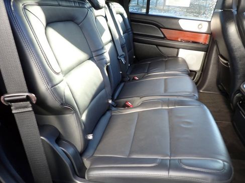 Certified 2023 Lincoln Navigator Reserve image 13