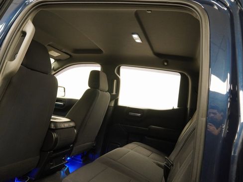 Used 2020 Chevrolet Silverado 1500 Custom w/ Custom Value Package image 21