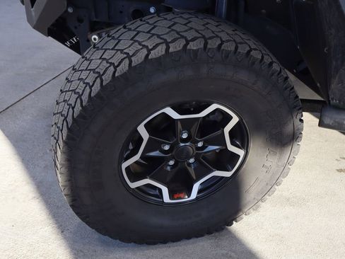 Used 2019 Jeep Wrangler Sport image 41