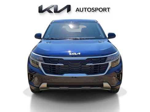 New 2026 Kia Seltos LX FWD image 2