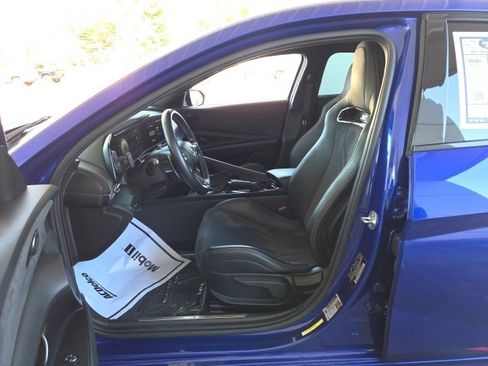 Used 2022 Hyundai Elantra N image 17