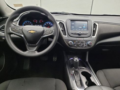 Used 2016 Chevrolet Malibu LT image 22