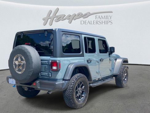 Used 2024 Jeep Wrangler Unlimited AWD/4WD image 3