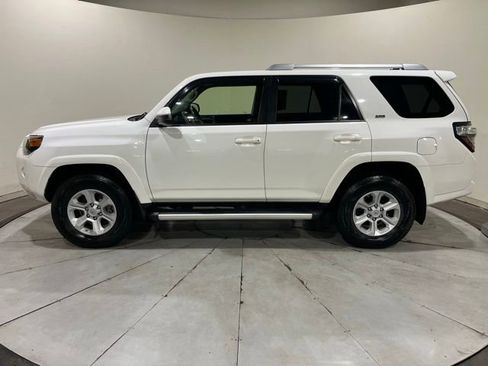 Used 2017 Toyota 4Runner SR5 image 7