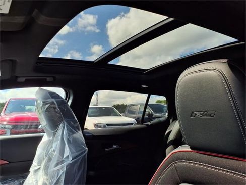 New 2025 Chevrolet Equinox EV RS image 10