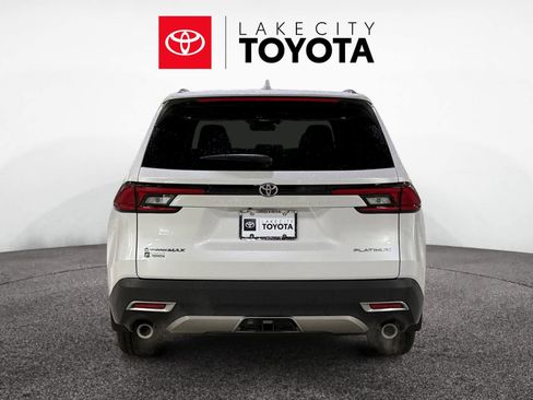 New 2026 Toyota Grand Highlander AWD Hybrid image 6