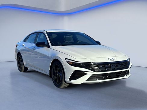 New 2026 Hyundai Elantra SEL Sport image 4