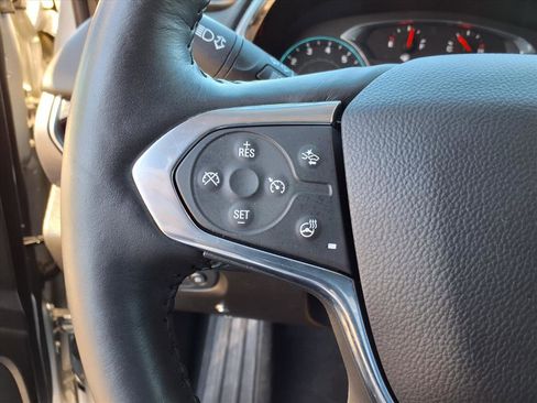 Used 2018 Chevrolet Traverse Premier image 23