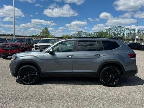 Used 2022 Volkswagen Atlas SE FWD image 2