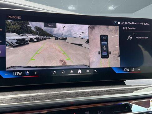 New 2026 BMW 750e xDrive w/ Executive Package AWD/4WD image 25