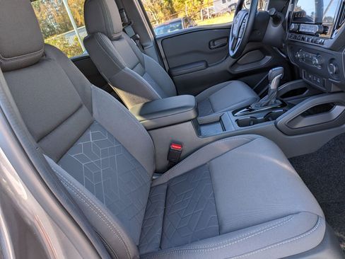 New 2026 Nissan Frontier SV w/ Tow Package image 31