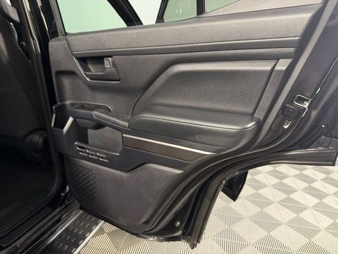 Used 2025 Toyota 4Runner SR5 image 27