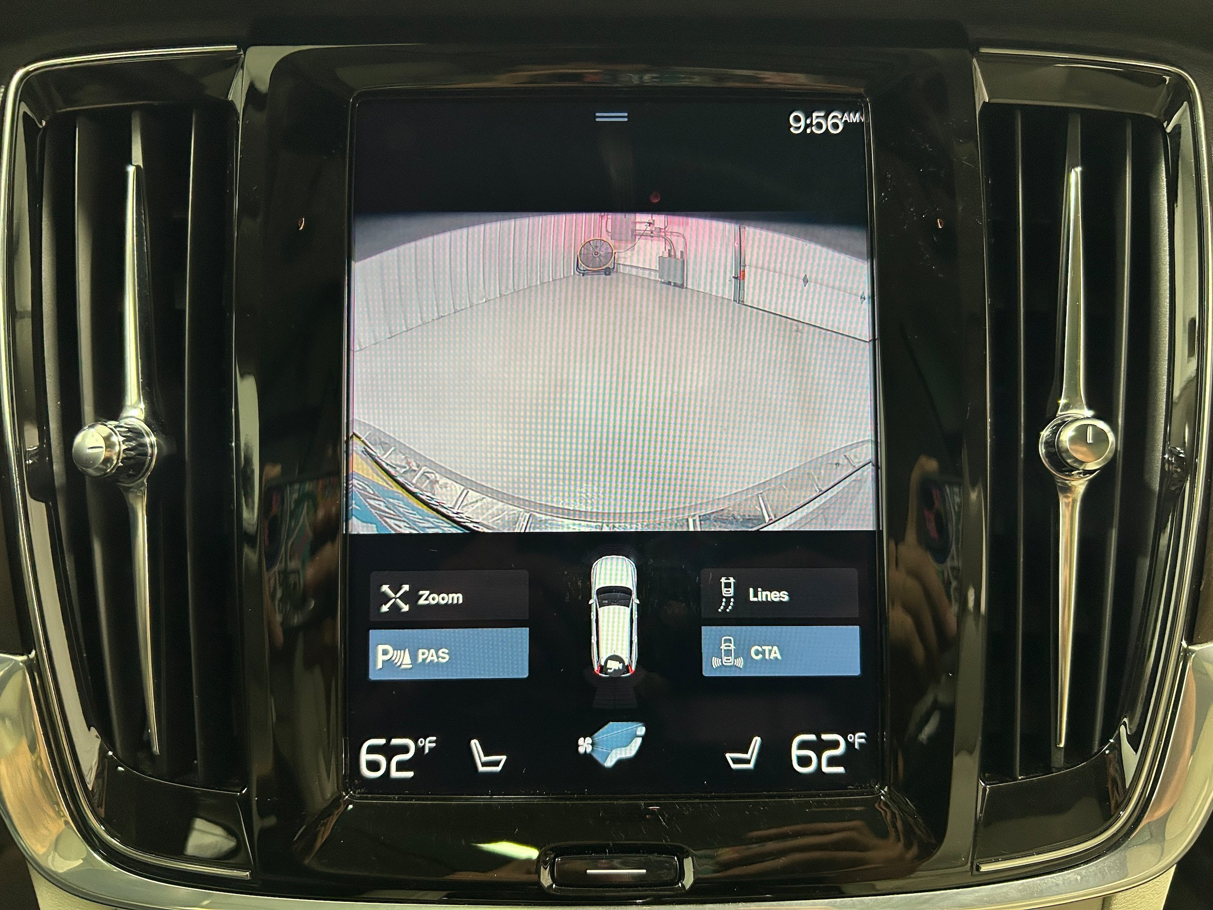 Used 2020 Volvo V90 T6 Cross Country AWD/4WD image 9
