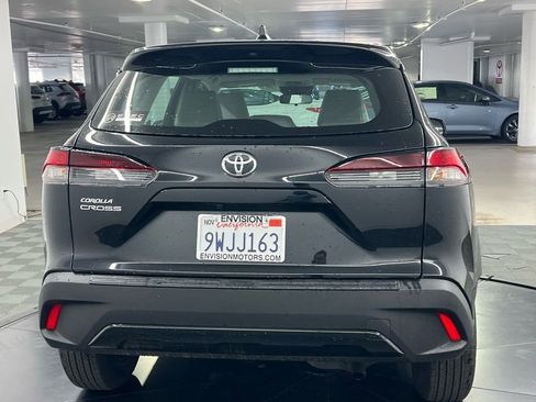 Used 2026 Toyota Corolla Cross L image 5