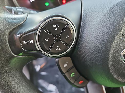 Used 2019 Kia Soul image 17