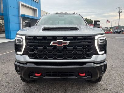 New 2026 Chevrolet Silverado 2500 ZR2 w/ LPO, Dark Essentials Package