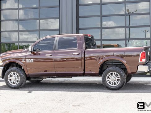 Used 2015 RAM 3500 Laramie w/ Convenience Group AWD/4WD image 5