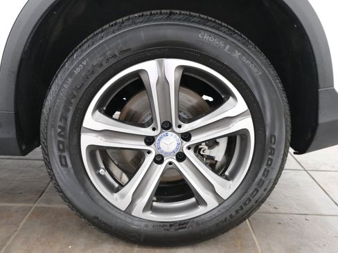 Used 2017 Mercedes-Benz GLC 300 4MATIC image 36