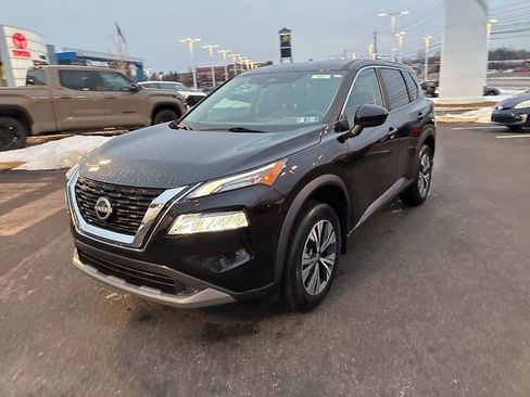 Used 2023 Nissan Rogue SV image 18