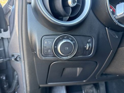 Used 2018 Alfa Romeo Stelvio Ti image 24