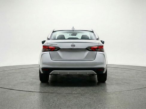 Used 2025 Nissan Versa SV FWD image 7