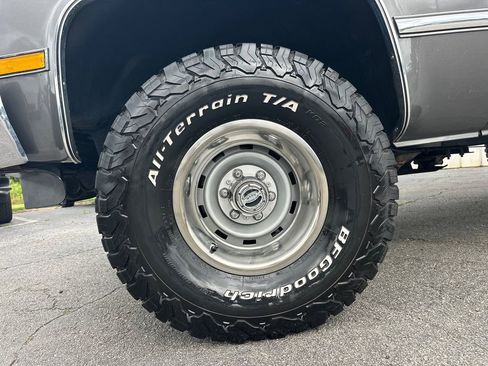 Used 1988 Chevrolet Blazer 4WD image 12