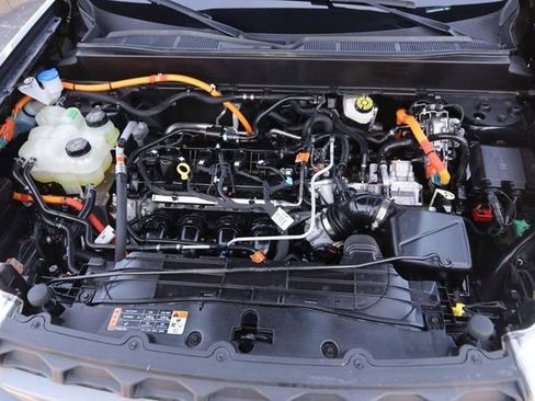 Certified 2023 Ford Maverick XLT w/ XLT Luxury Package image 24