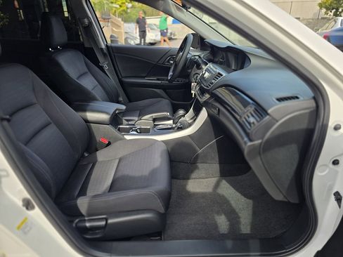 Used 2015 Honda Accord Sport image 16