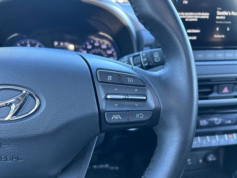 Used 2023 Hyundai Kona SEL w/ Convenience Package image 18