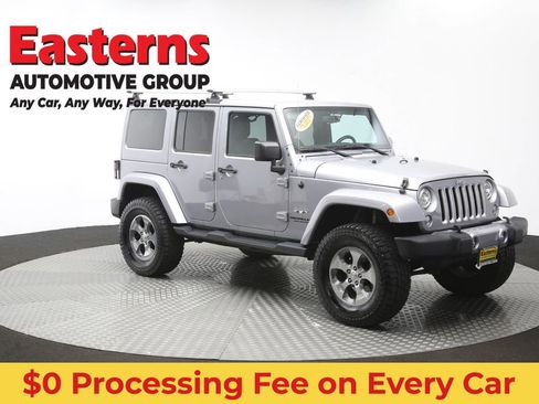 Used 2017 Jeep Wrangler Unlimited Sahara w/ Max Tow Package AWD/4WD image 51