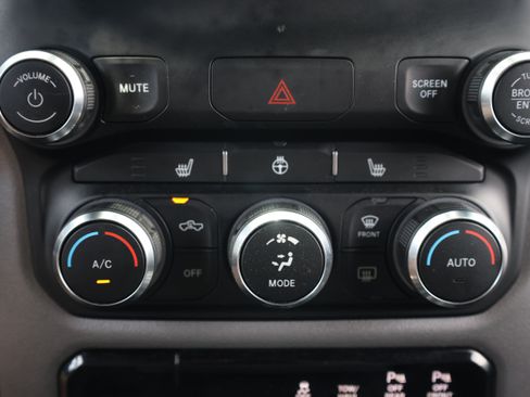Used 2023 RAM 1500 Big Horn AWD/4WD image 9