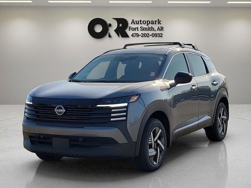Used 2026 Nissan Kicks SV w/ Cold Weather Package FWD image 2