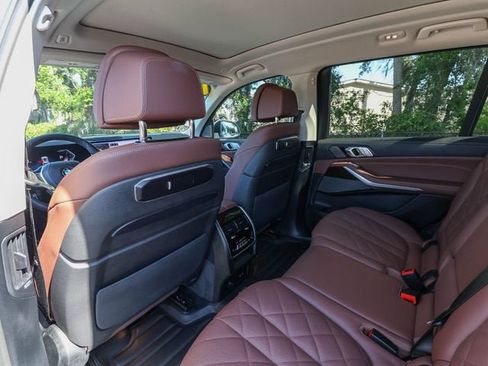 Used 2026 BMW X7 xDrive40i w/ Premium Package AWD/4WD image 26