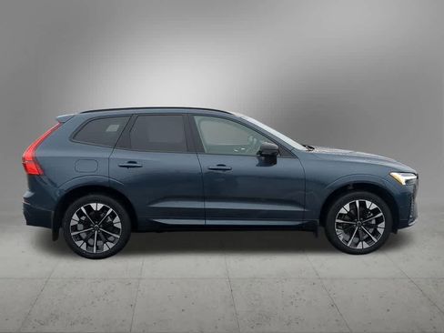 Used 2026 Volvo XC60 B5 Plus w/ Protection Package Premier image 7