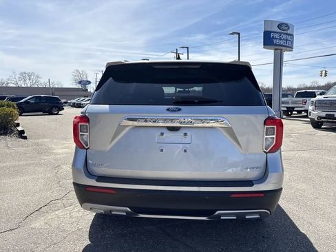 Certified 2023 Ford Explorer XLT w/ Equipment Group 202A image 6