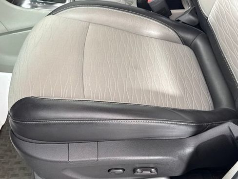 Used 2016 Buick Encore Convenience FWD image 13