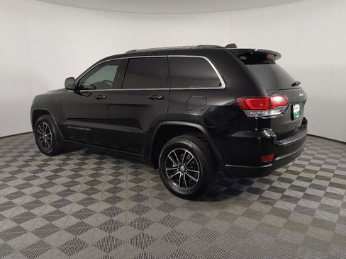 Used 2020 Jeep Grand Cherokee Laredo RWD image 3