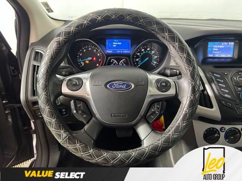 Used 2013 Ford Focus SE FWD image 16