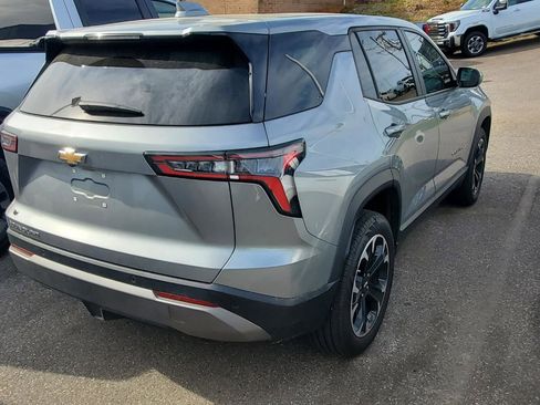 Used 2025 Chevrolet Equinox LT image 9